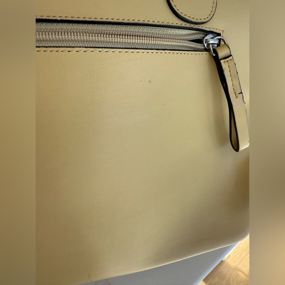 Vintage yellow purse - Picture 6 of 16